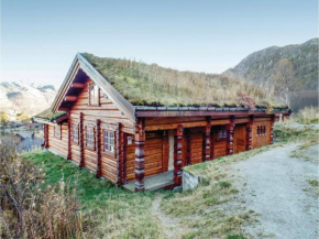 Four-Bedroom Holiday home with Sea View in Hovden